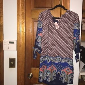 Forever 21 pattern dress (BRAND NEW)